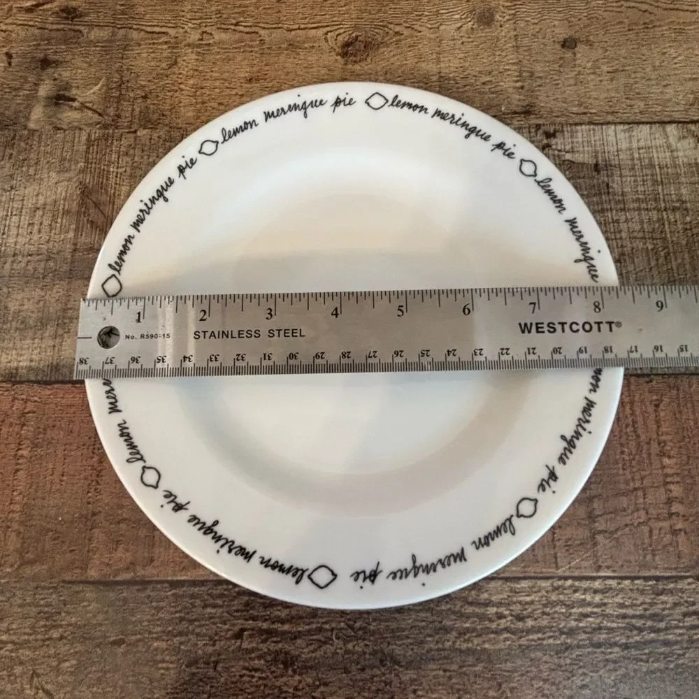 Pottery Barn Dessert Set Of 4 8.25